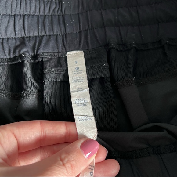 Lululemon Black Shorts Size 8 - Picture 5 of 8